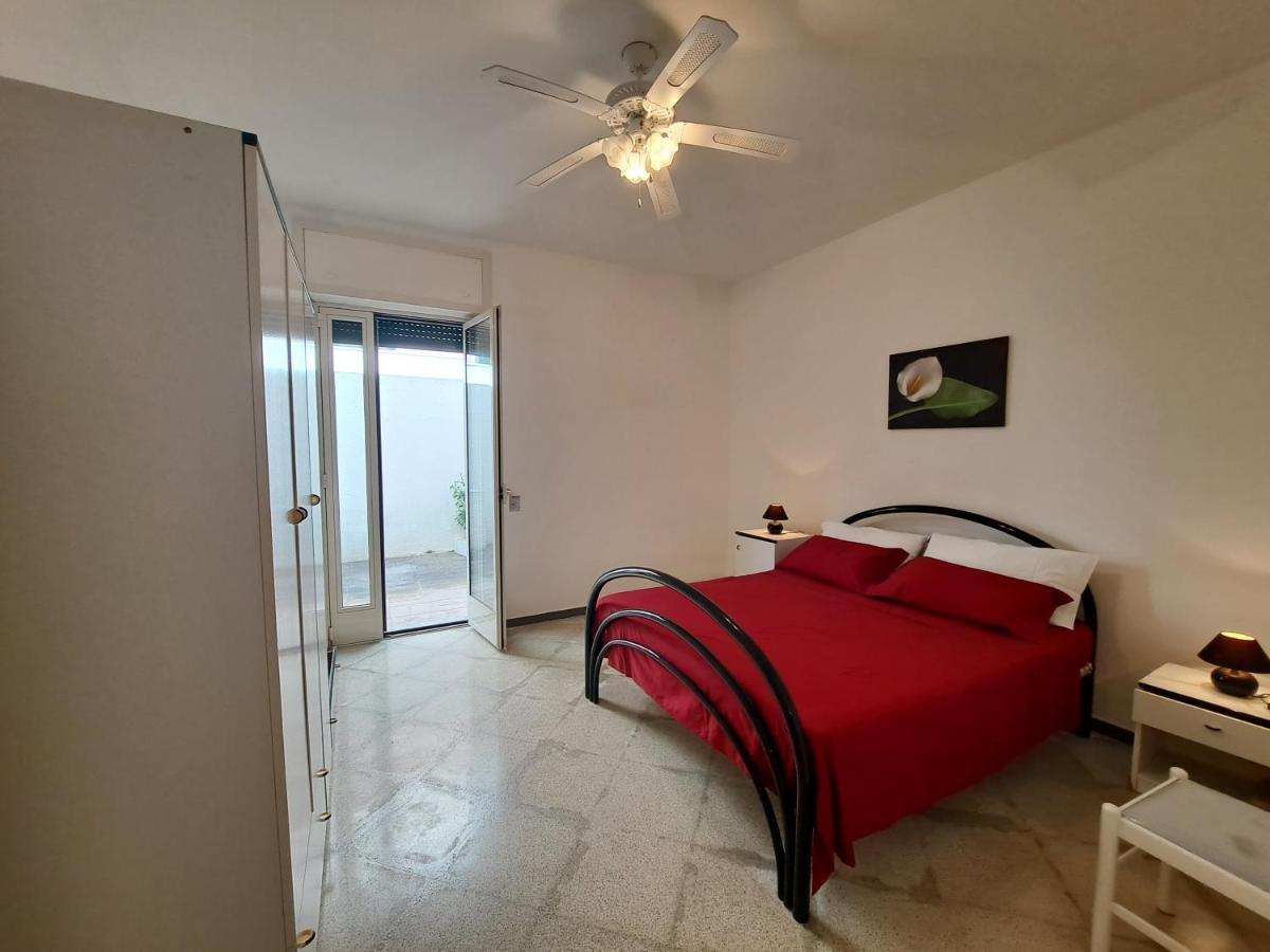 Casa Vittorio A 100M Dalla Sabbia Lido Marini Exteriör bild