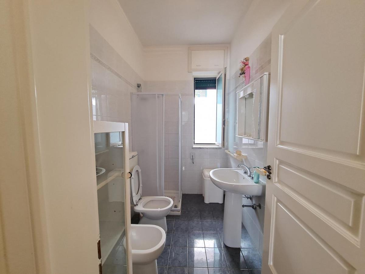 Casa Vittorio A 100M Dalla Sabbia Lido Marini Exteriör bild