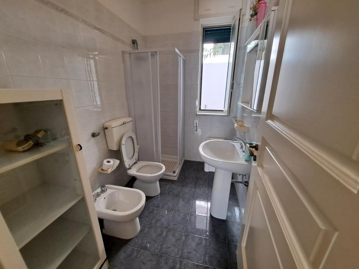 Casa Vittorio A 100M Dalla Sabbia Lido Marini Exteriör bild